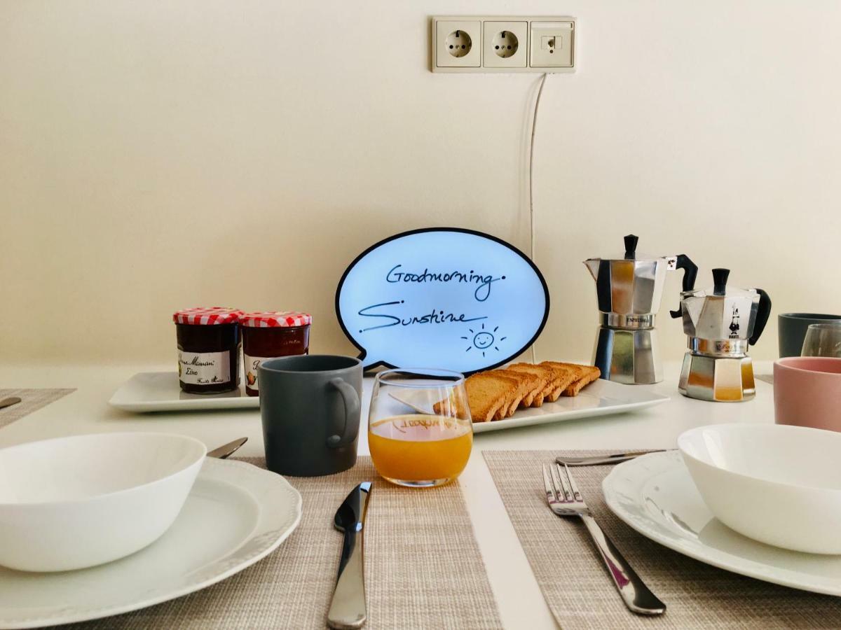 Waitnsea Apartment Athens Ngoại thất bức ảnh