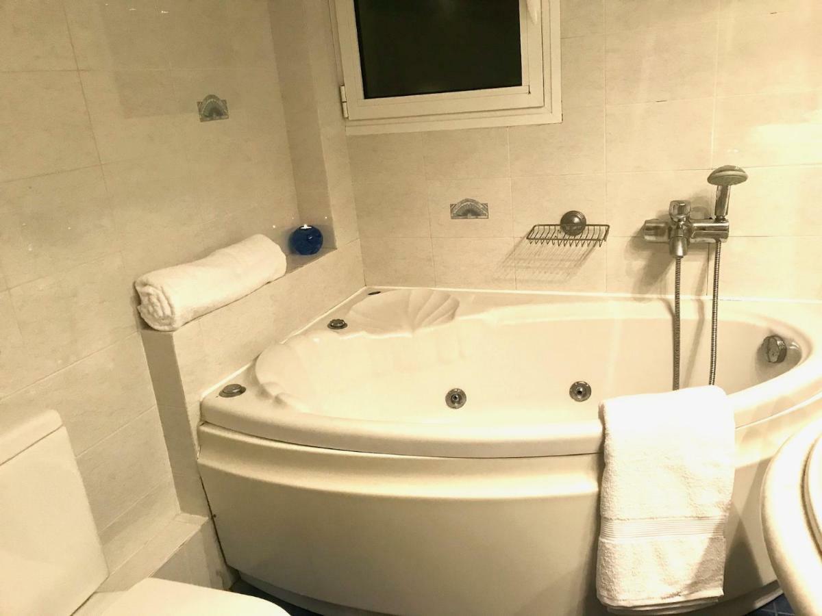 Waitnsea Apartment Athens Ngoại thất bức ảnh