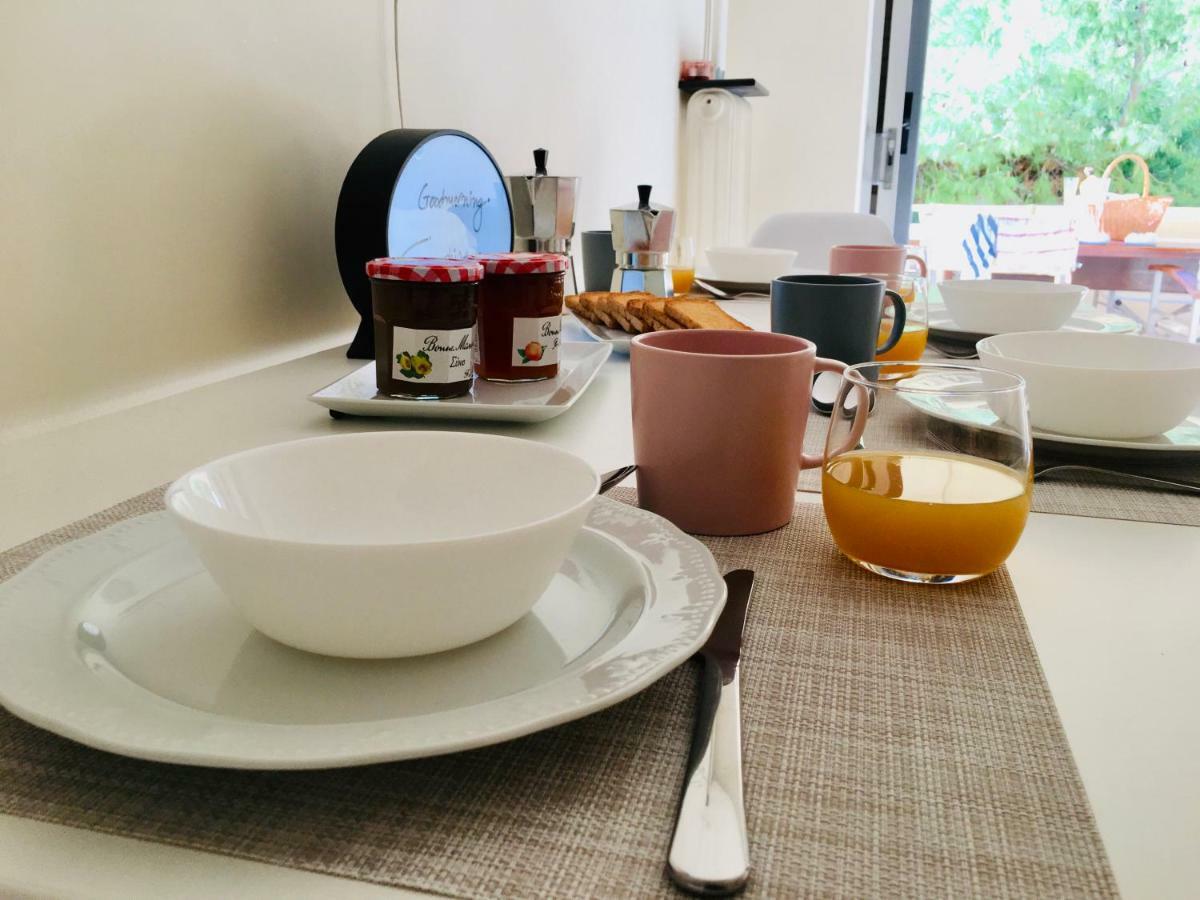 Waitnsea Apartment Athens Ngoại thất bức ảnh