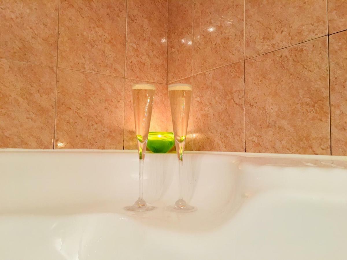 Waitnsea Apartment Athens Ngoại thất bức ảnh
